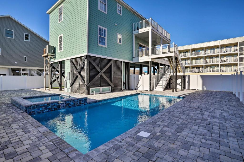 Spacious Murrells Inlet Home with Pool, Walk to Shore