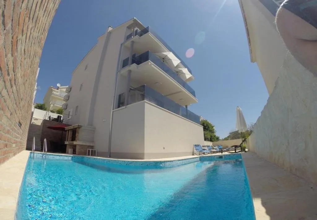 Apartment Marinela, Centola, Croatia