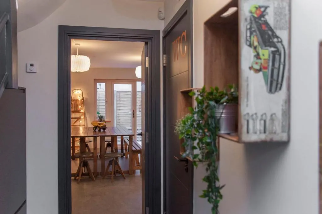 higgihaus #3b 4 Bed Big Groups Hip Location Sleeps 10, Bristol, United Kingdom