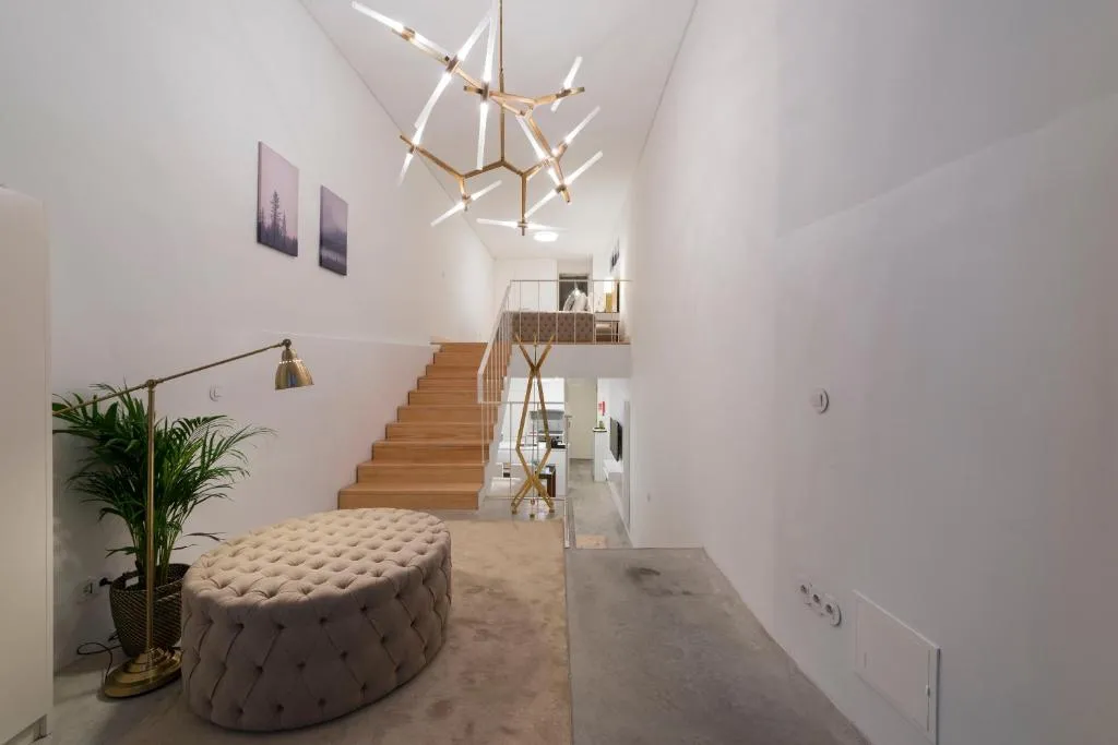 LovelyStay - Hidden & Quiet Duplex next to São Bento Station, Porto, Portugal