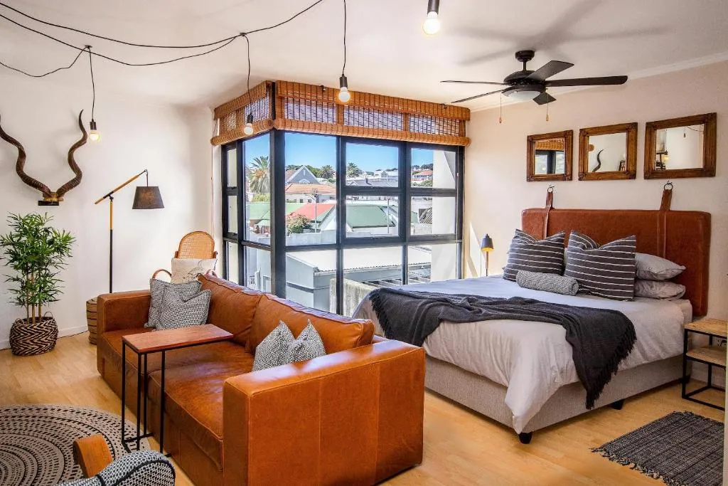 208 Crimson Square Woodstock, Cape Town, South Africa