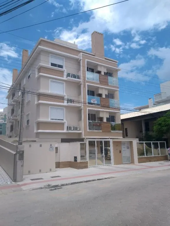 Apartamento Novo Próximo na Praia de Canasvieiras, Florianópolis, Brazilia