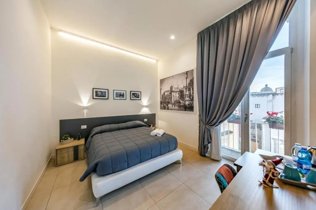 Napoli Squares Suites, Napoli, Italia