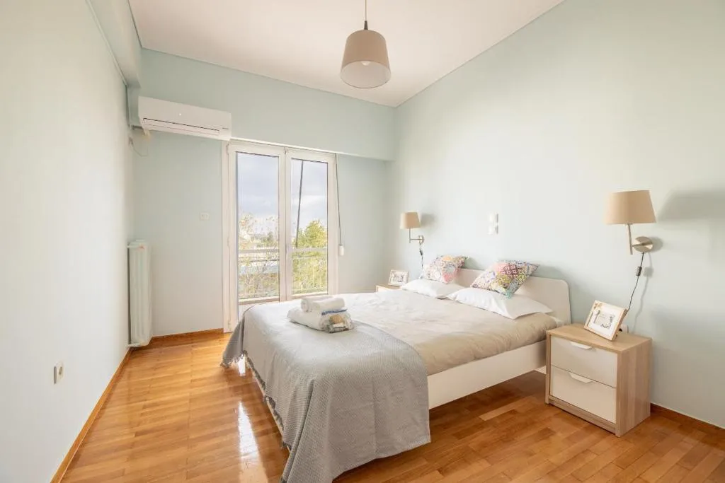 Perfect, fully equipped apartment for two, very close to Marousi Train Station, Athens, Greece