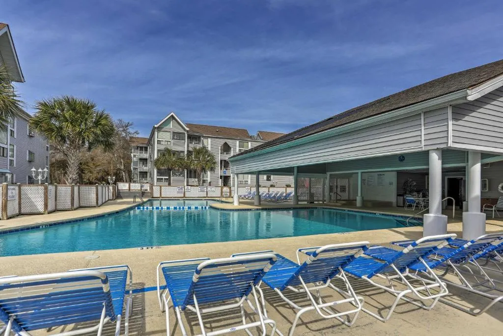 Cozy Myrtle Beach Condo with Pool - Walk to Beach!, Myrtle Beach, Statele Unite ale Americii