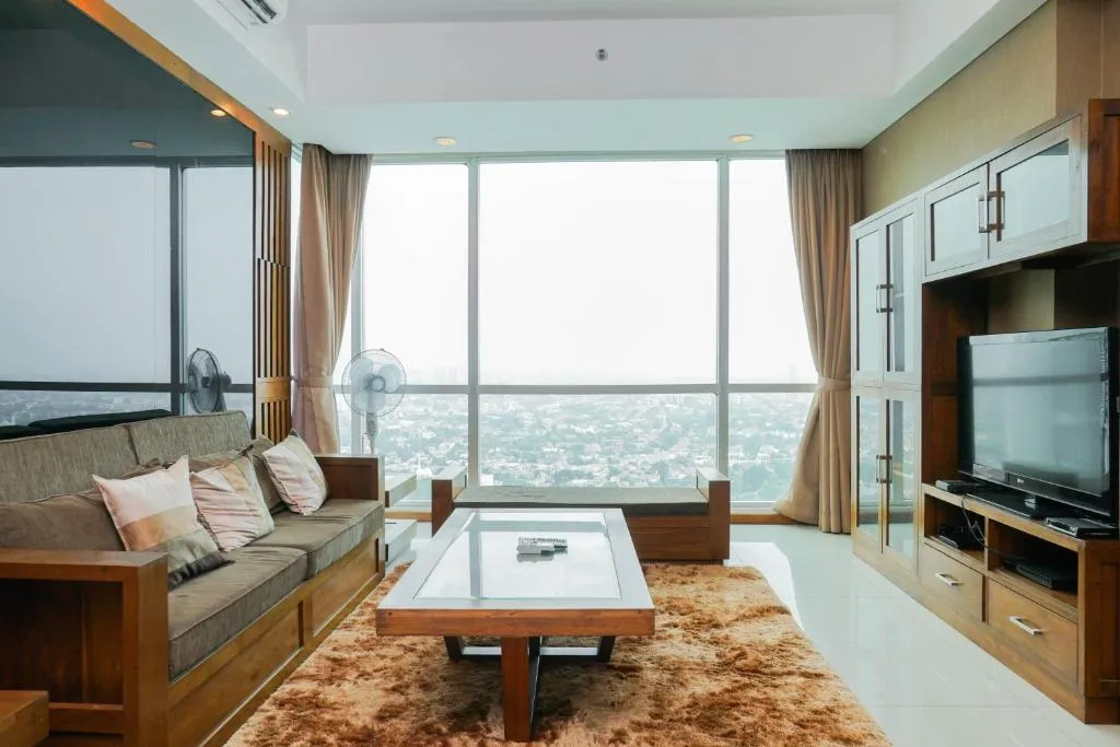 Suite 3BR Kemang Village Apartment By Travelio, Jakarta, Indonezia