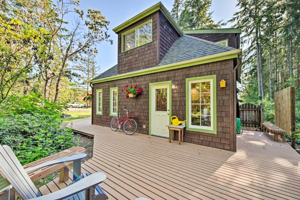 Port Townsend Cottage Mins from Wineries and Golf