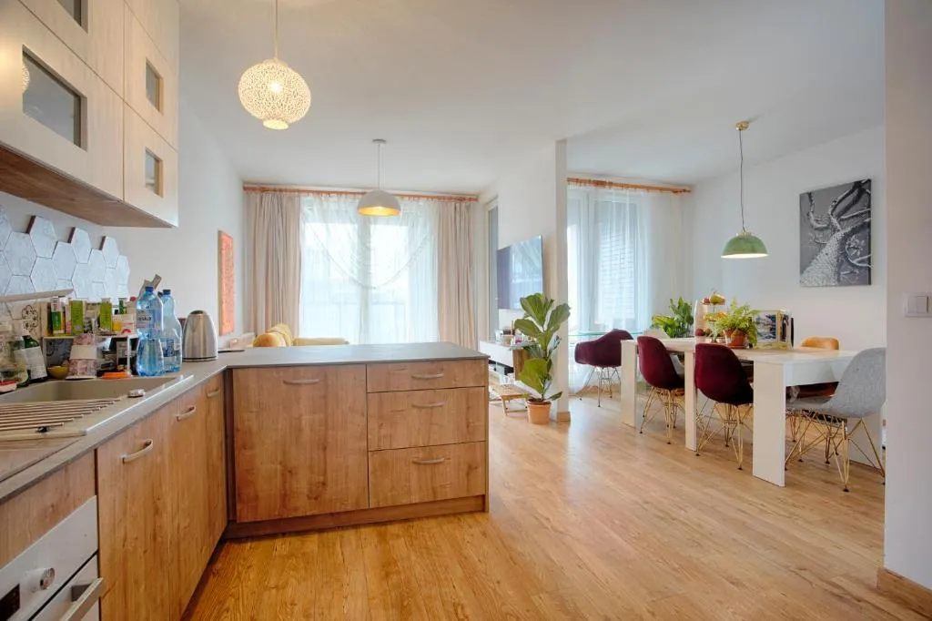 Luxurious Apartment Next to Lake in Krakow, 8-9 ppl, 86m2, Krakow, Poland