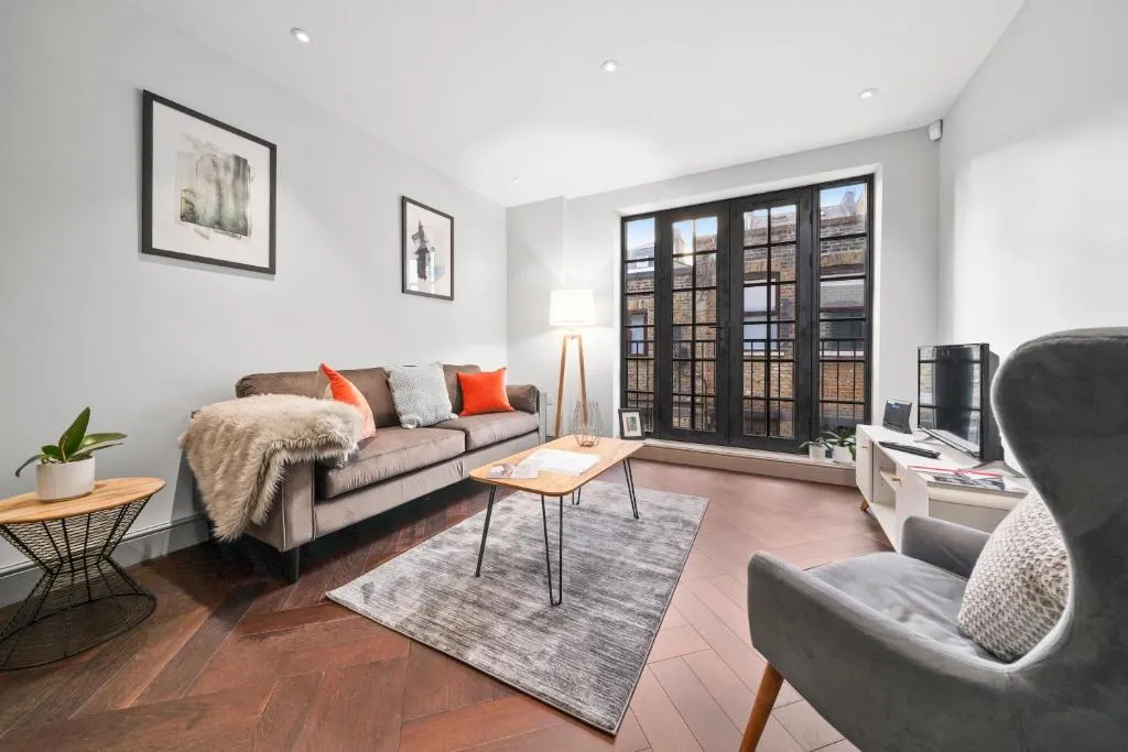2 Bed Lux Apartment near Central London FREE WIFI, London, United Kingdom