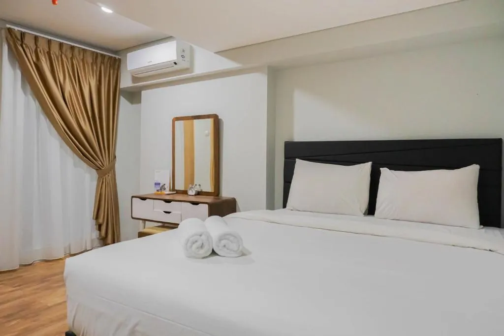 Modern 2BR Apartment at Maqna Residence By Travelio, Jakarta, Indonezia