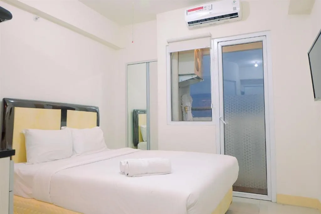 Minimalist Studio with City View at Green Pramuka Apartment By Travelio, Jakarta, Indonezia