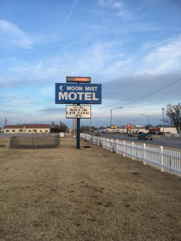 Moon Mist Motel