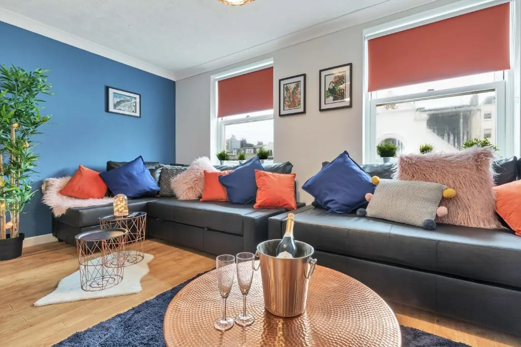 Seabright Townhouse - Stylish Group House - Great Location - Parking For One Car, Brighton and Hove, United Kingdom
