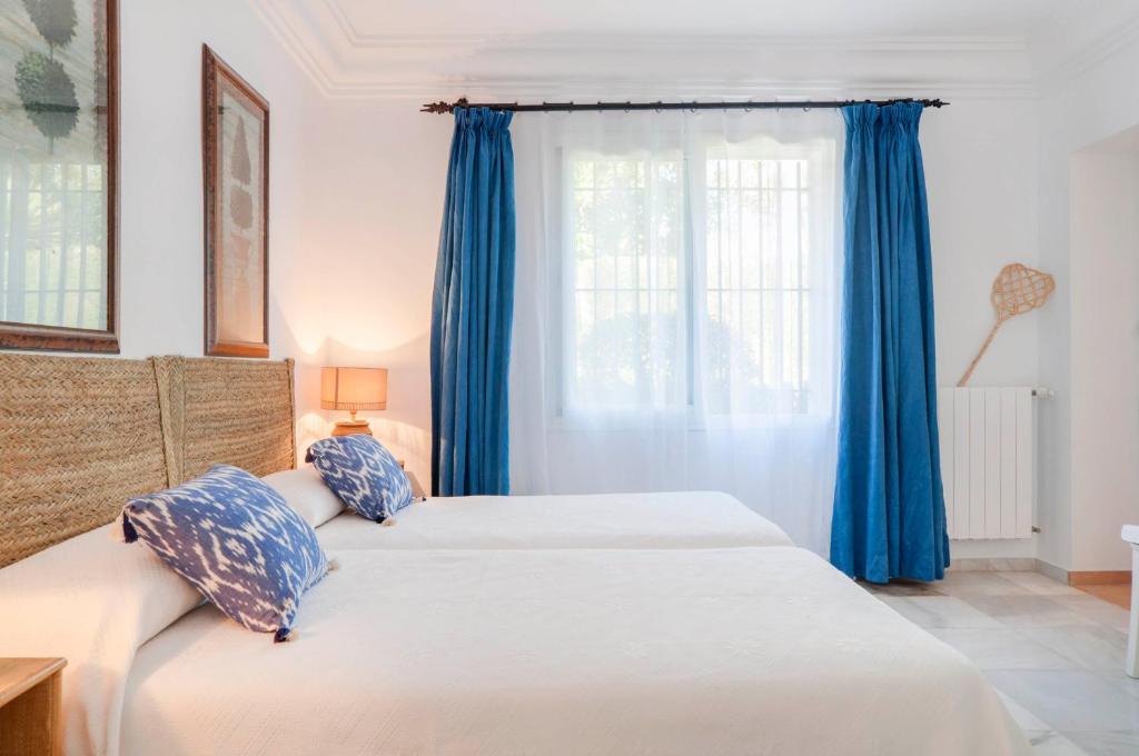 Charming 4bedroom Villa in Los Monteros Beach 36