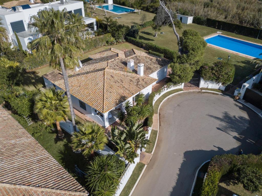 Charming 4bedroom Villa in Los Monteros Beach 1