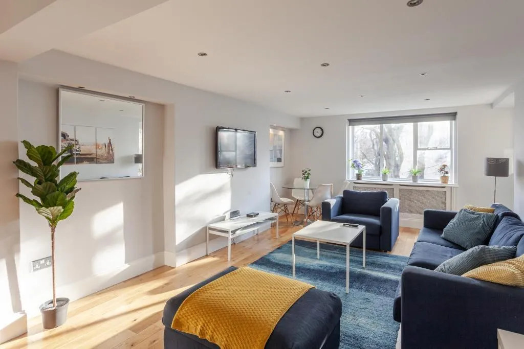 Modern 3Bed-2Bath - Central London - Next to Tube Station, Londra, Marea Britanie