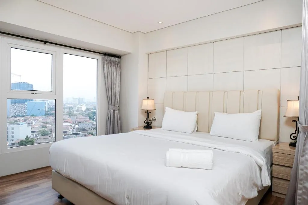 Stunning 2BR Loft Apartment at Maqna Residence By Travelio, Jakarta, Indonesia