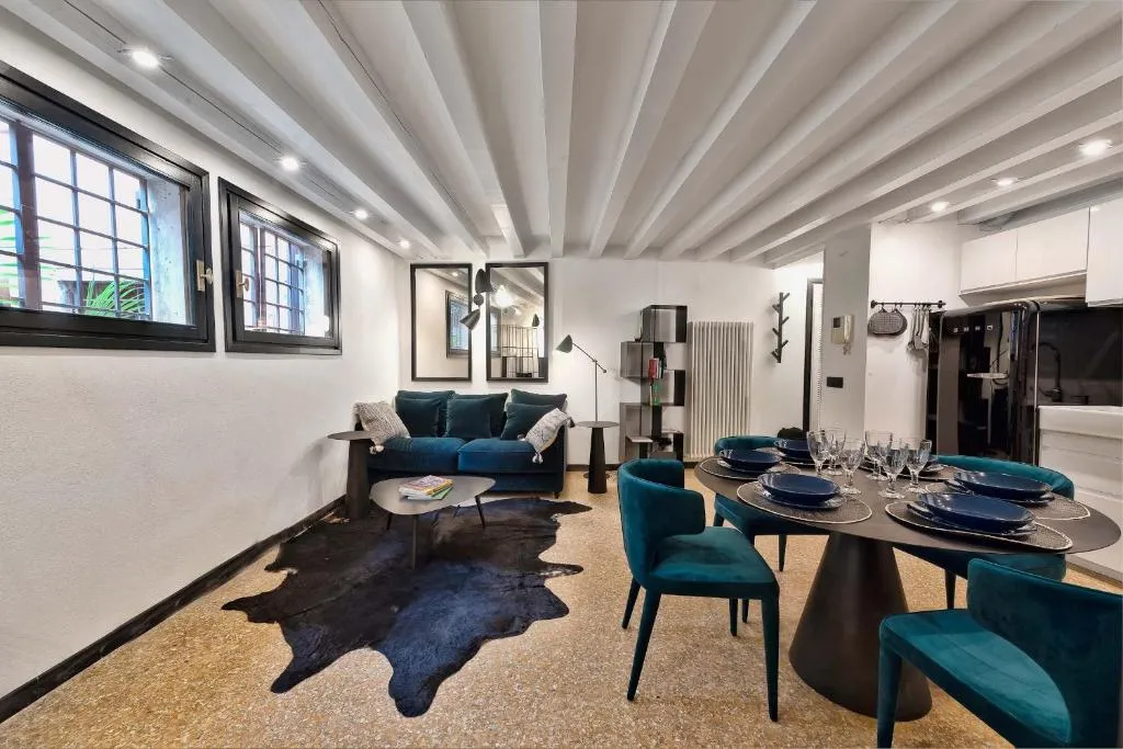 CA SAN LORENZO CORTE, Venice, Italy