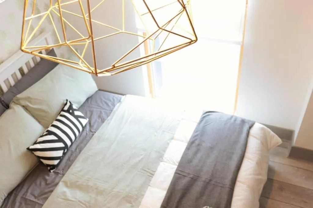 Your BEST stay in LONDON Canary Wharf - Shared Flat Private Room and Bath, Londra, Marea Britanie