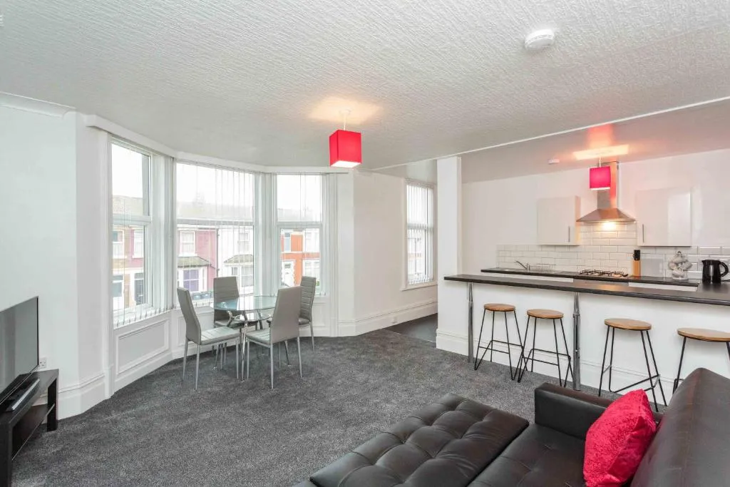Cherry Property - Berry Apartments, Blackpool, United Kingdom