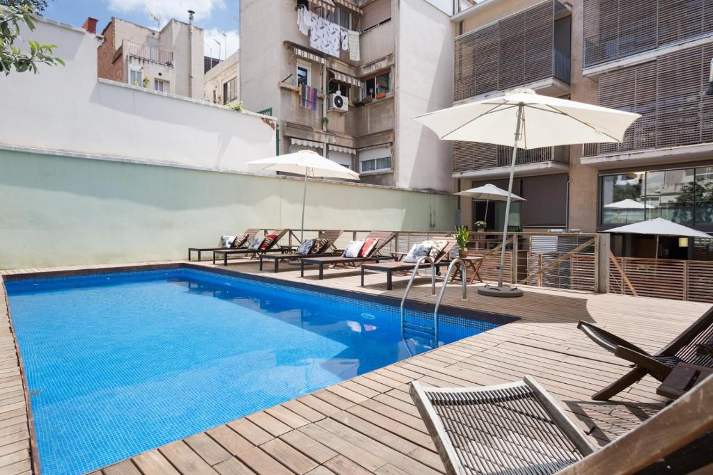Piscina cerca de Apartment Barcelona Rentals - Gracia Pool Apartments Center