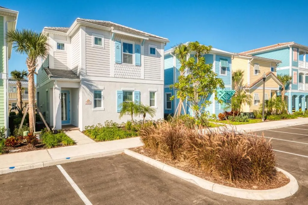 Captivating Cottage with Hotel Amenities, Near Disney at Margaritaville 2984SR, Orlando, Statele Unite ale Americii
