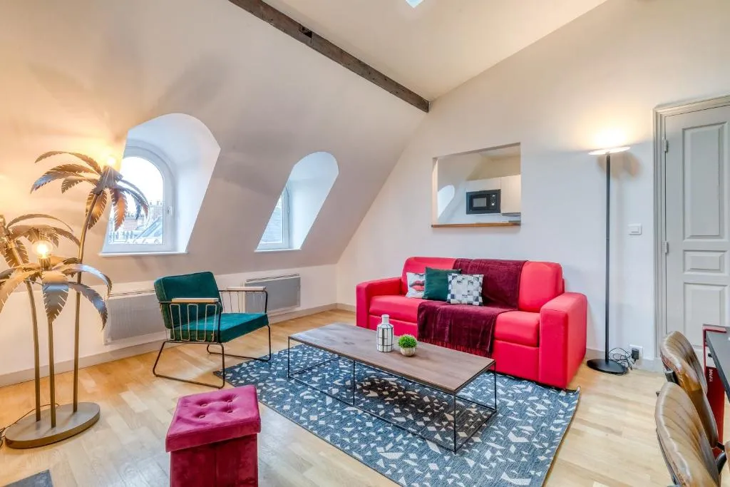 Sweet Inn - Montaigne II, Paris, France