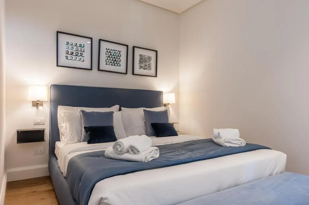 B' House Apartment Deluxe - Piazza Affari M1 Cordusio, Milano, Italia