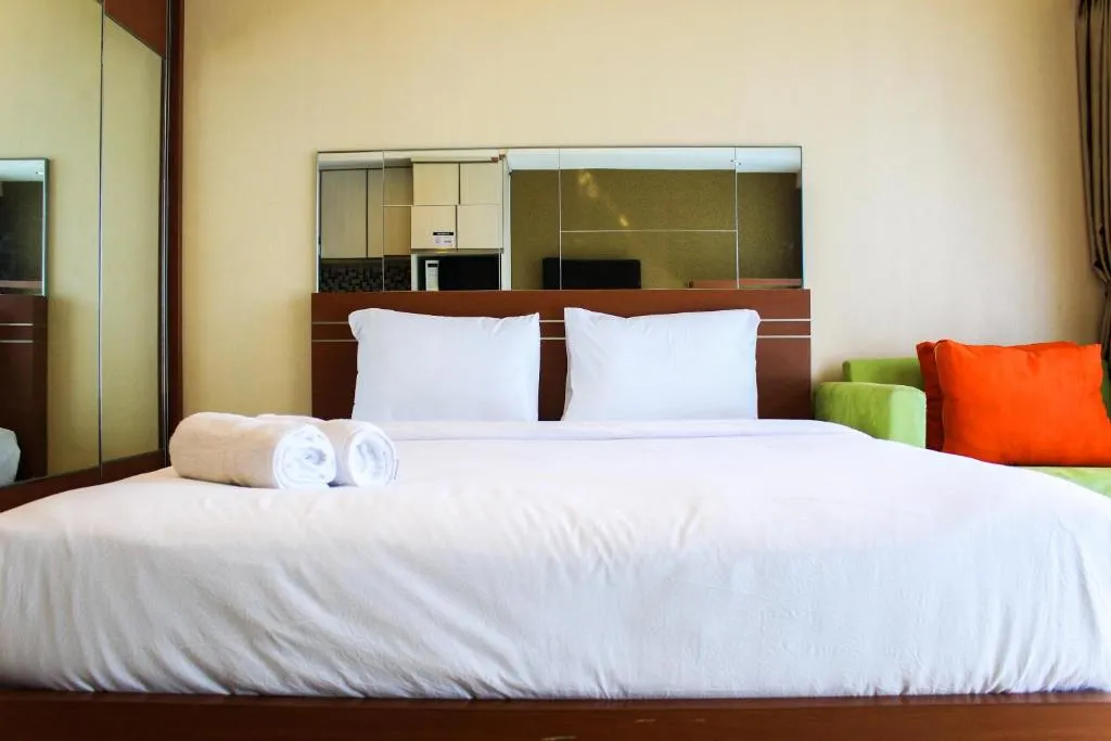 Fully Furnished Studio Apartment at Tamansari The Hive By Travelio, Jakarta, Indonezia