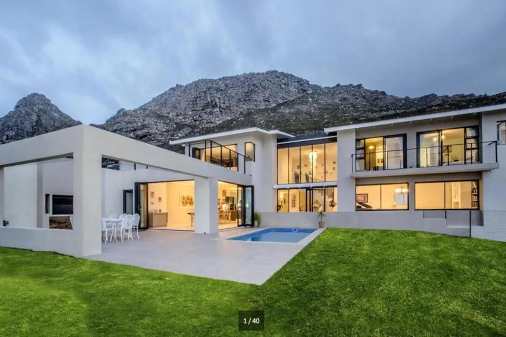 Mountain side mansion, Cape Town, South Africa