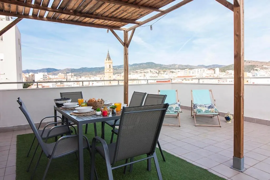 Malaga Center Flat Terrace & Parking, Málaga, Spania