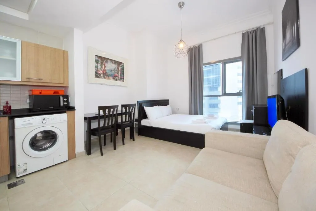 Signature Holiday Homes- Zumurud Tower Studio Apartment, Dubai Marina, Dubai, Emiratele Arabe Unite