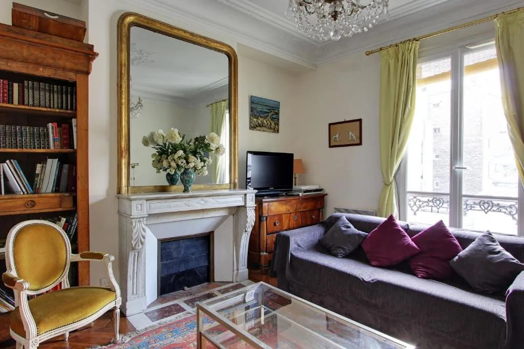 210176 - Comfortable apartment for 6 people in the heart of the Grands Boulevards, Paris, Franţa