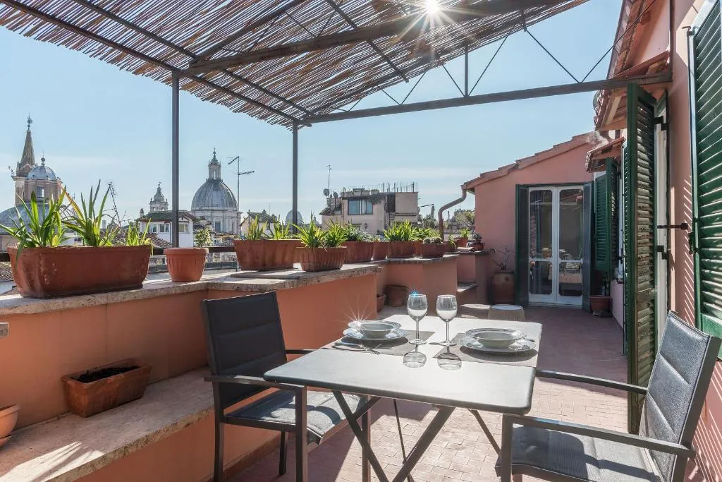 Piazza Navona Panoramic Penthouse, Roma, Italia