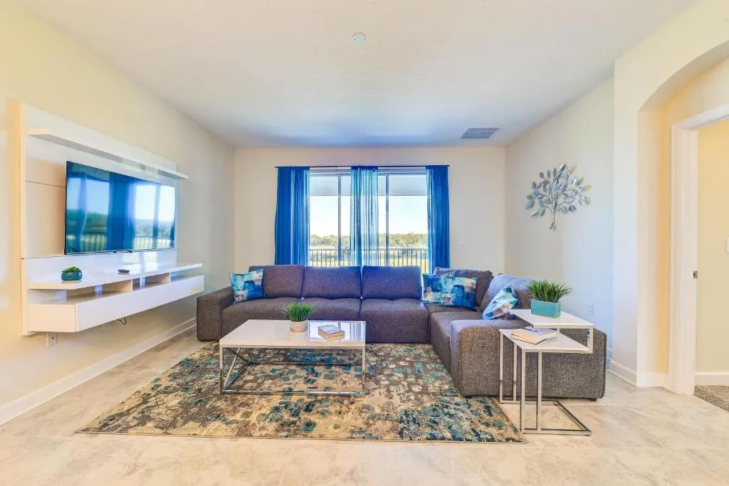 Brand New Condo at Champion Gate with golf view, near famous attractions, Kissimmee, Statele Unite ale Americii
