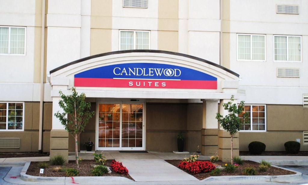 Candlewood Suites Fort Wayne - NW, an IHG Hotel