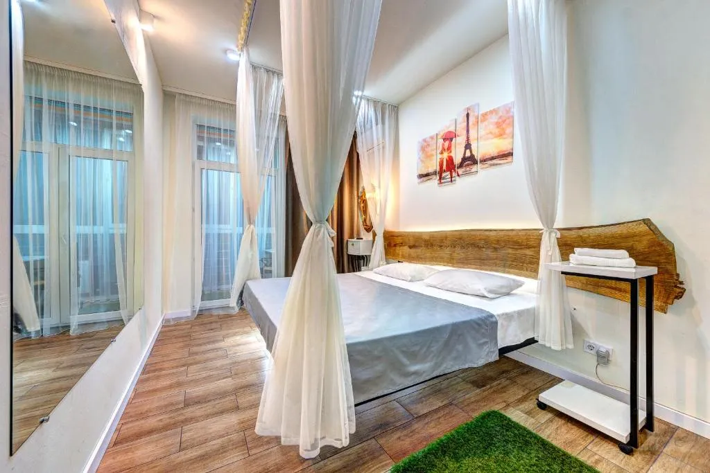 Species Apartment in the center, Ocean Plaza, French Quarter, Kiev, Ucraina