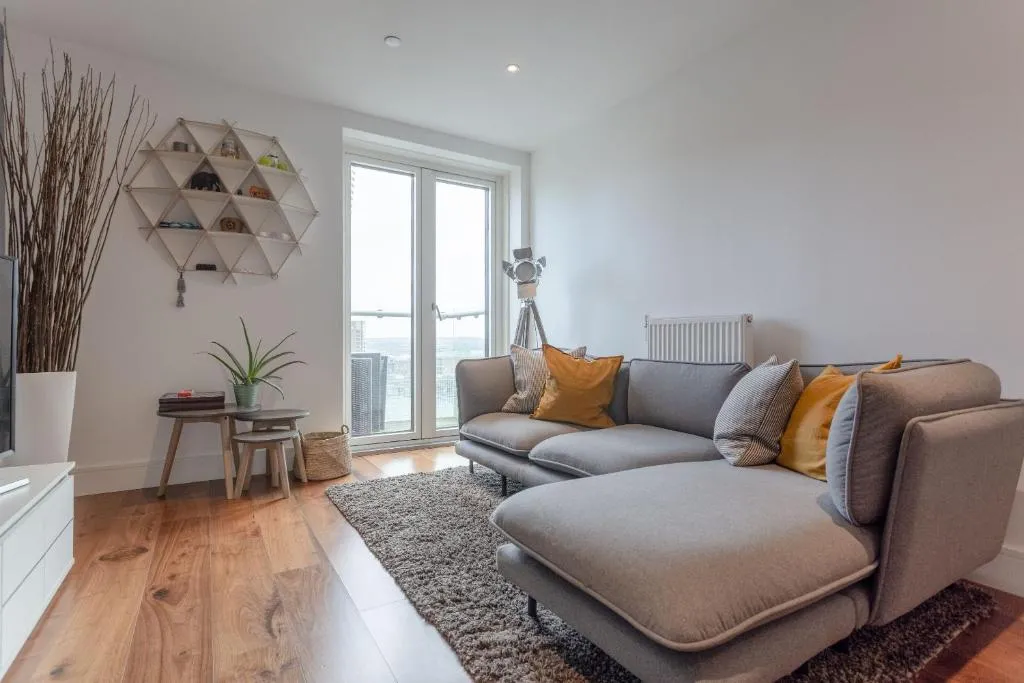 Beautifully Styled 1 Bed Flat in Canary Wharf High Rise, Londra, Marea Britanie