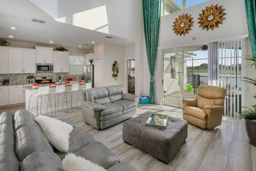 SPECIAL OFFER! New Paradise Home By The Lake, Near Disney And Outlets, Kissimmee, Statele Unite ale Americii
