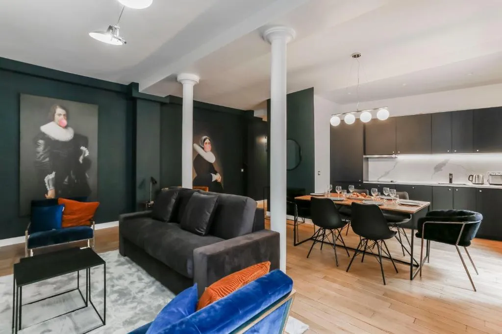 NEW - Stylish 2 bedrooms Palais Royal - Louvre, Paris, France