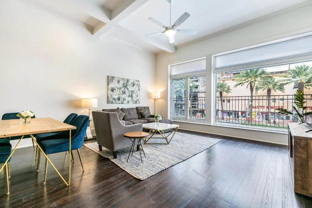 Hosteeva Canal Luxury Condos, New Orleans (LA), United States