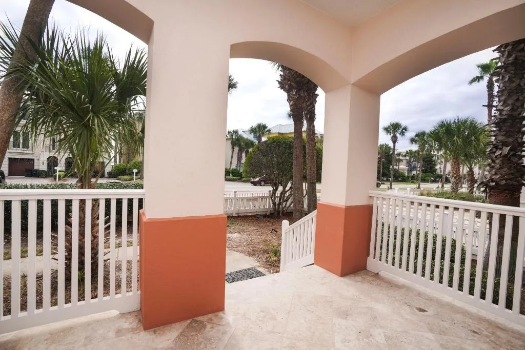 Destin Beach House - Frangista by Panhandle Getaways, Destin (FL), United States