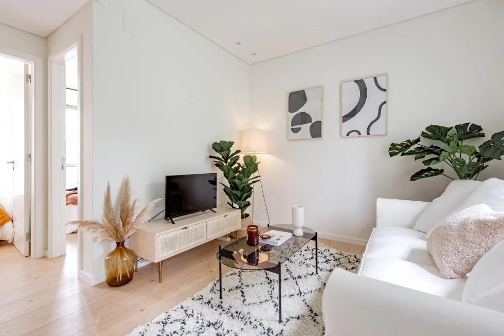 Casa Boma Lisboa - Modern & Luminous Apartment with Balcony - Alcantara I, Amadora, Portugal