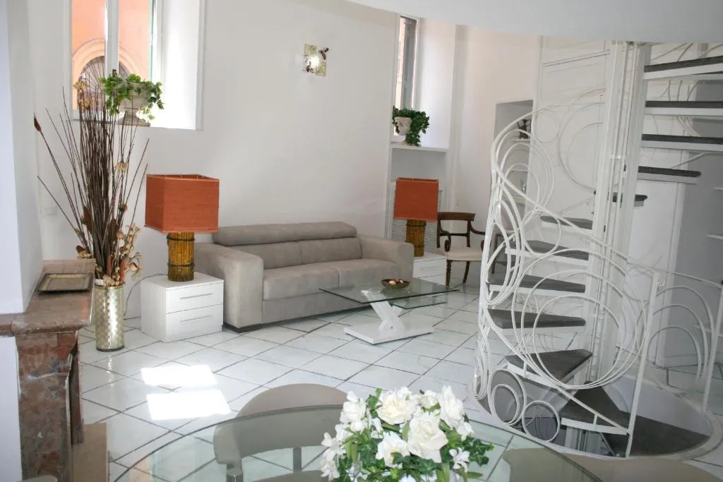 Apartment with 2 bedrooms in Roma with wonderful city view and WiFi, Roma, Italy
