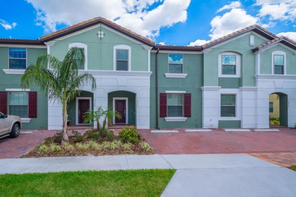 Luxurious 5 Bed home with private Pool in Solterra townhouse, Davenport, Statele Unite ale Americii