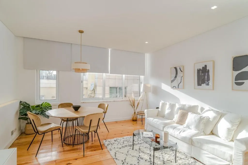 Casa Boma Lisboa - Elegant & Spacious Apartment - Campo I, Amadora, Portugal