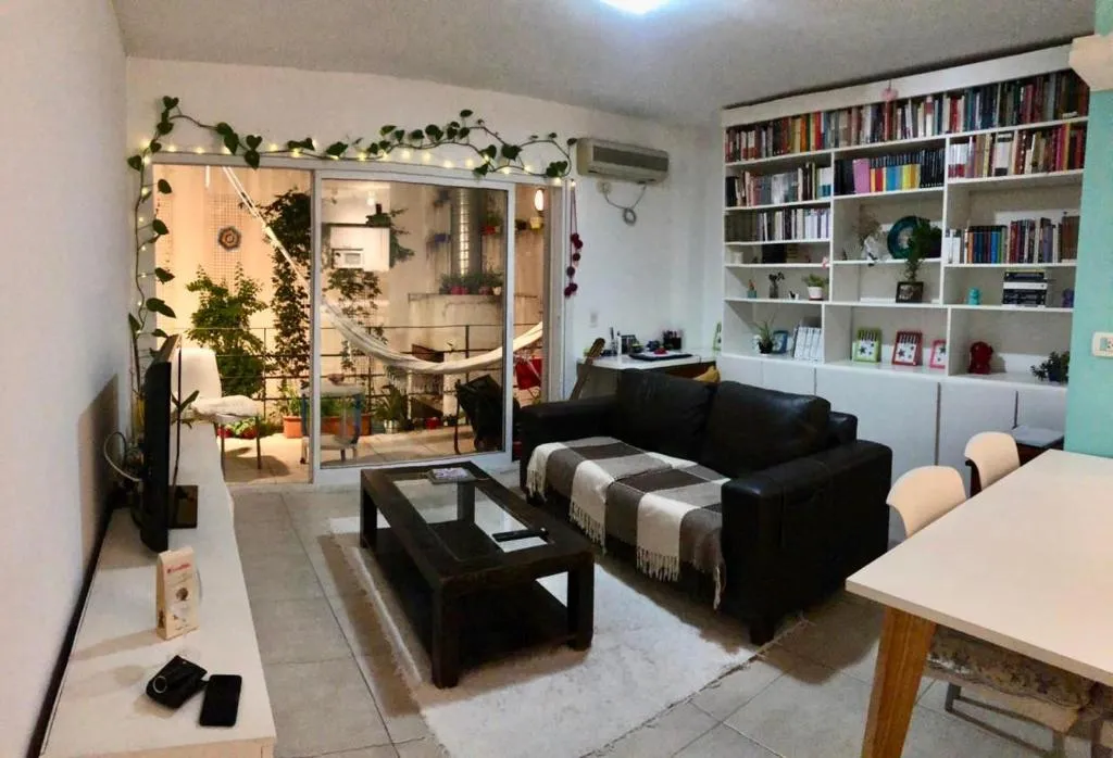 Departamento con jardín y parrilla, Buenos Aires, Argentina