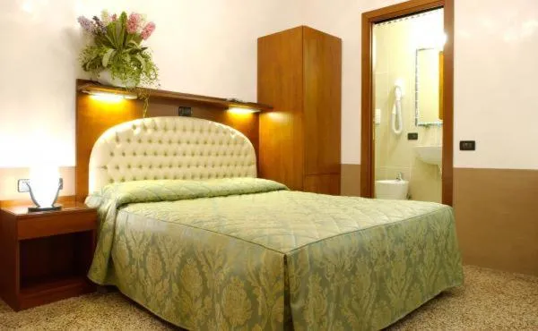 Atlantide Hotel, Venice, Italy