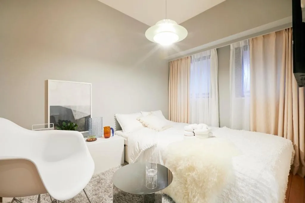 P OIN T - Shinjuku Kabukicho Designer's Apartment I, Tokyo, Japonia