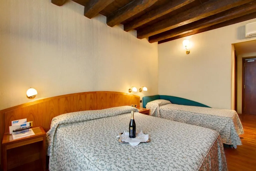 Hotel Corot, Roma, Italia